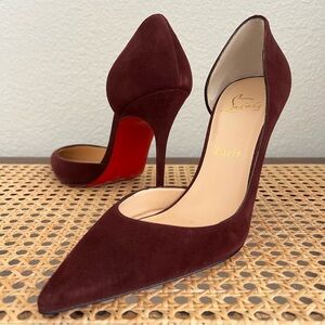 Christian Louboutin Iriza 100 Suede
Burgundy Heels Size 39 NWT